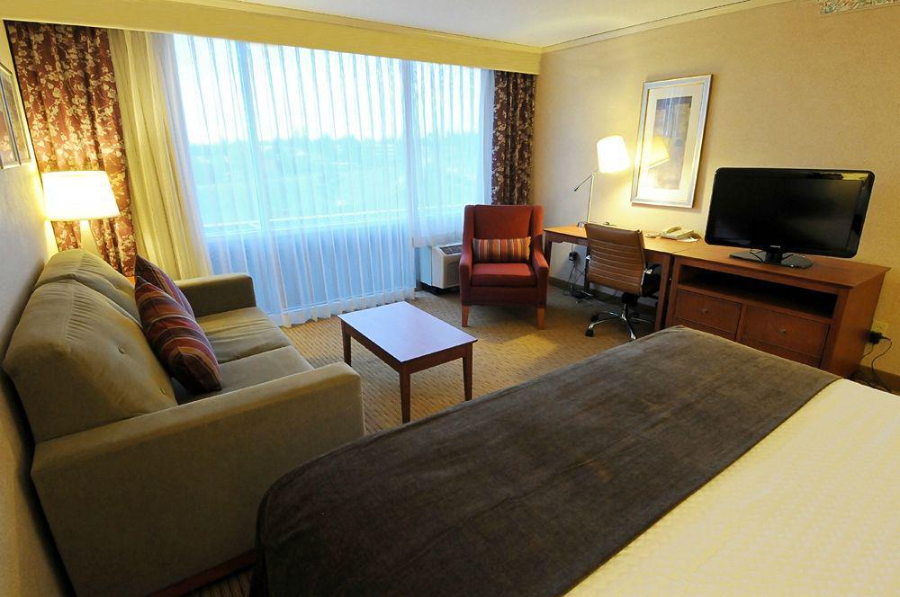 Hotel Ac By Marriott Portland Oswego Lake Oswego