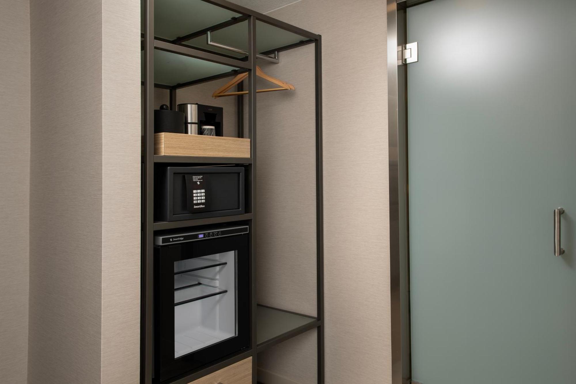 Hotel Ac By Marriott Portland Oswego Lake Oswego