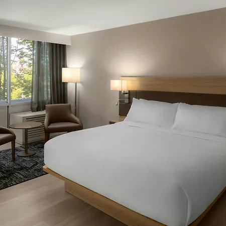 Ac Hotel By Marriott Portland Lake Oswego Exterior photo