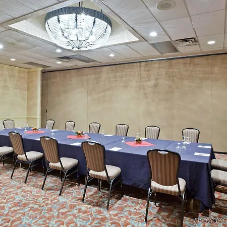 Ac Hotel By Marriott Portland Lake Oswego 